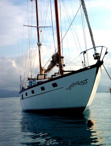 Offering sailing trips from Panama to Colombia 031