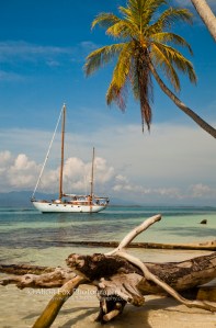 Boat Panama to Colombia 021