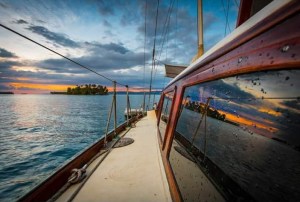 Boat panama to colombia San Blas Adventure
