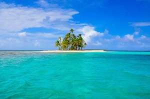 San Blas Adventure blue sailing Panama to Colombia