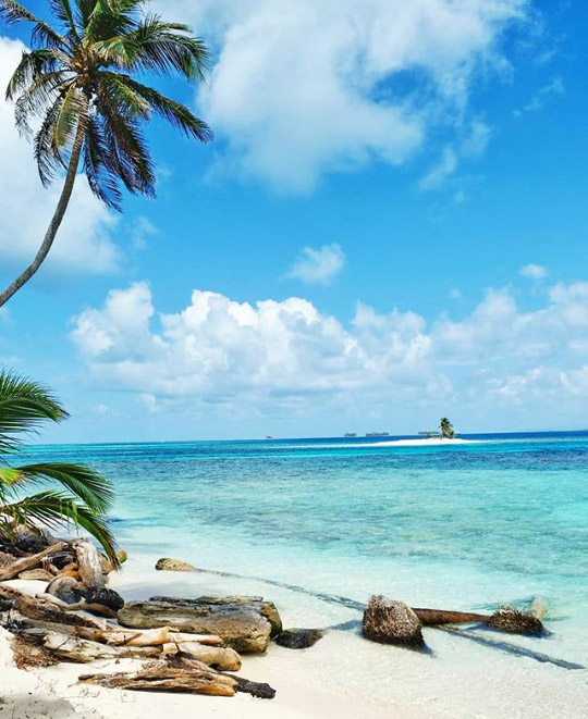 Panama to Cartagena tour Ave Maria Sailing